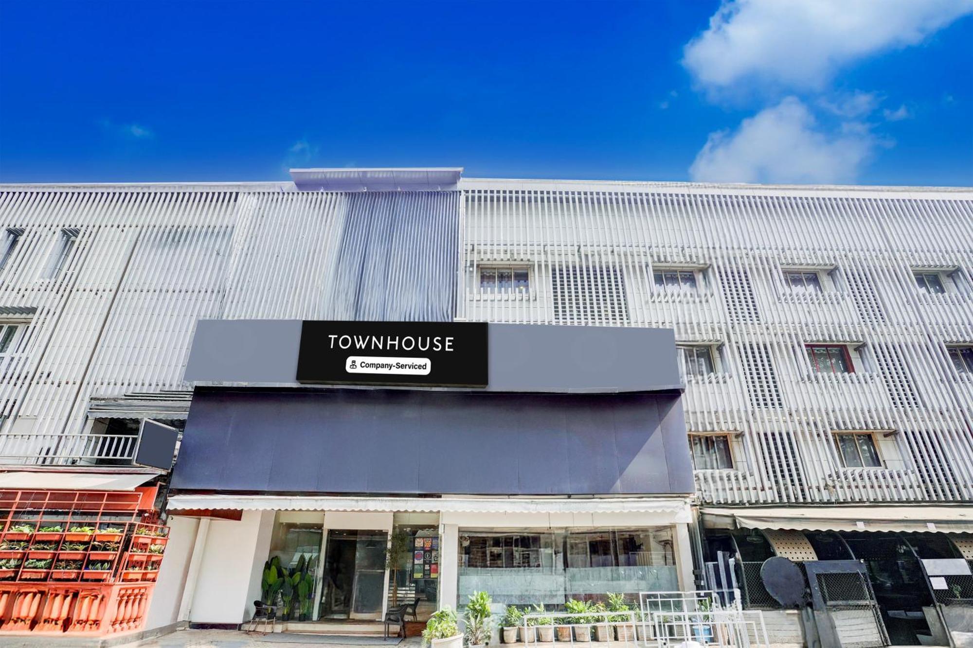 Super Townhouse Khar The Unicontinental Hotel Mumbai Ngoại thất bức ảnh
